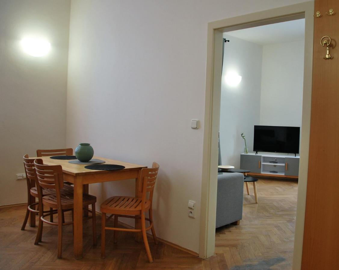 White Swan Boutique Apartments Prag Dış mekan fotoğraf