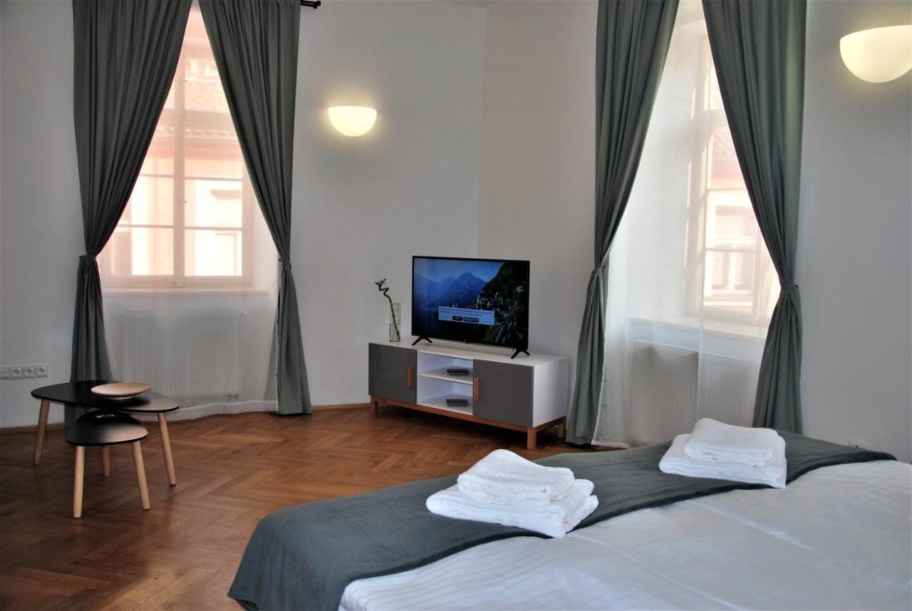 White Swan Boutique Apartments Prag Dış mekan fotoğraf