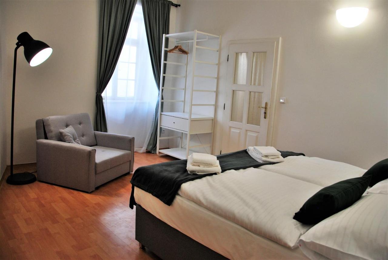 White Swan Boutique Apartments Prag Dış mekan fotoğraf