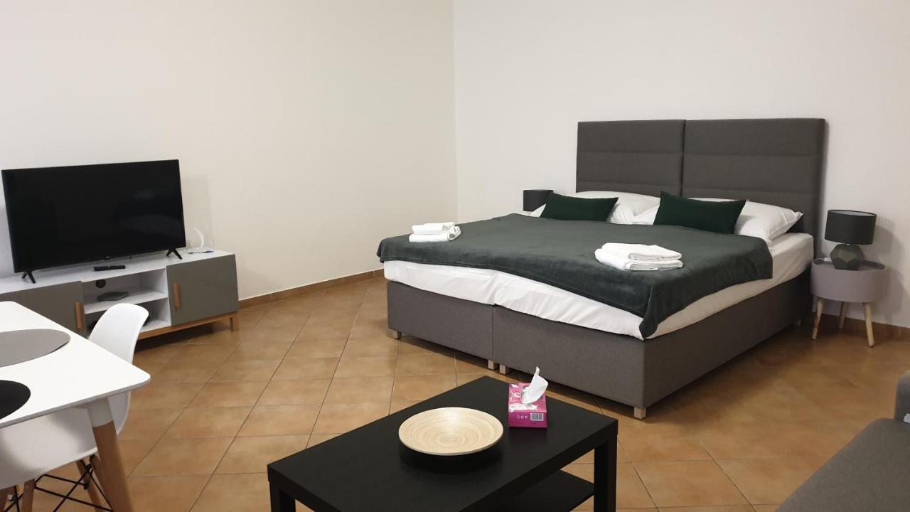 White Swan Boutique Apartments Prag Dış mekan fotoğraf