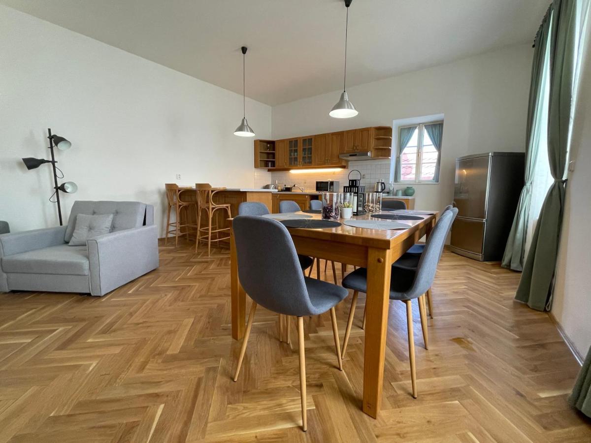 White Swan Boutique Apartments Prag Dış mekan fotoğraf