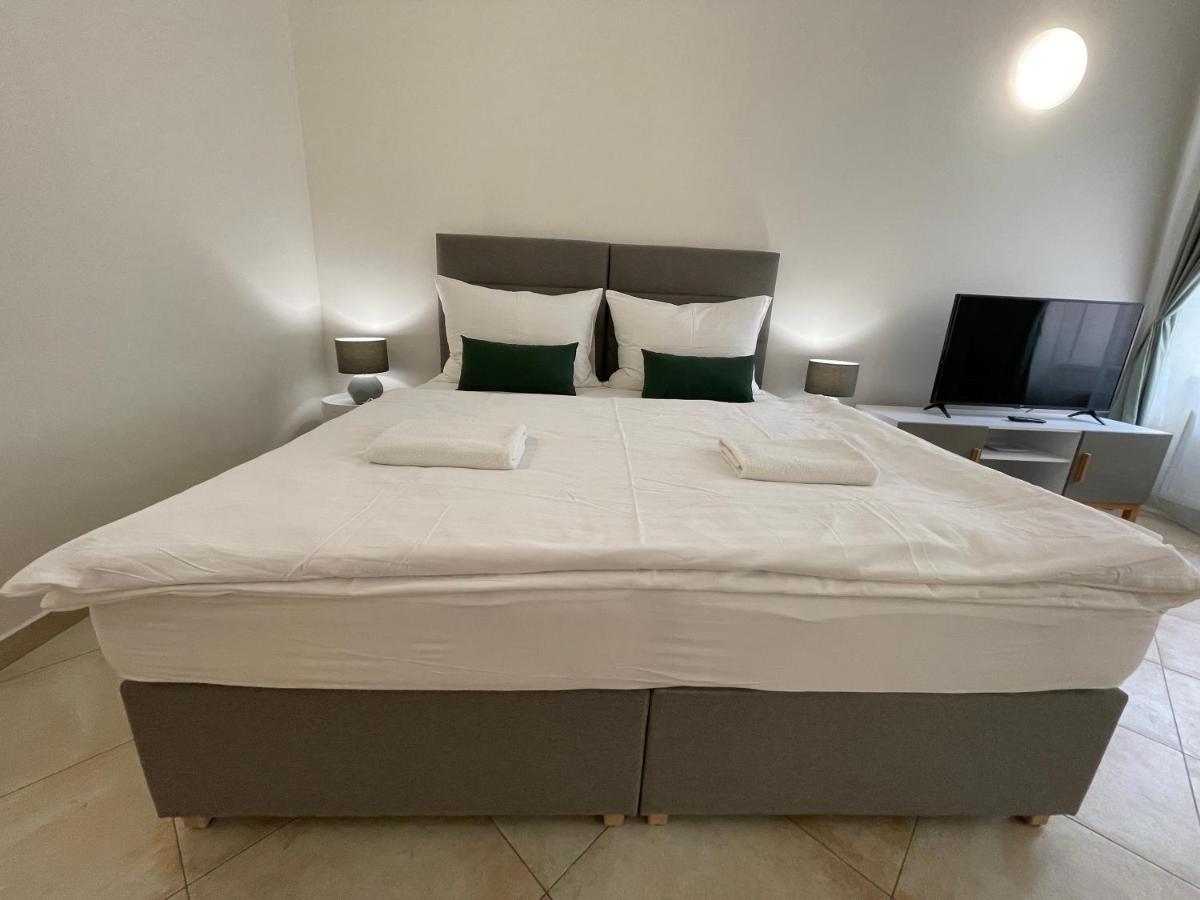 White Swan Boutique Apartments Prag Dış mekan fotoğraf