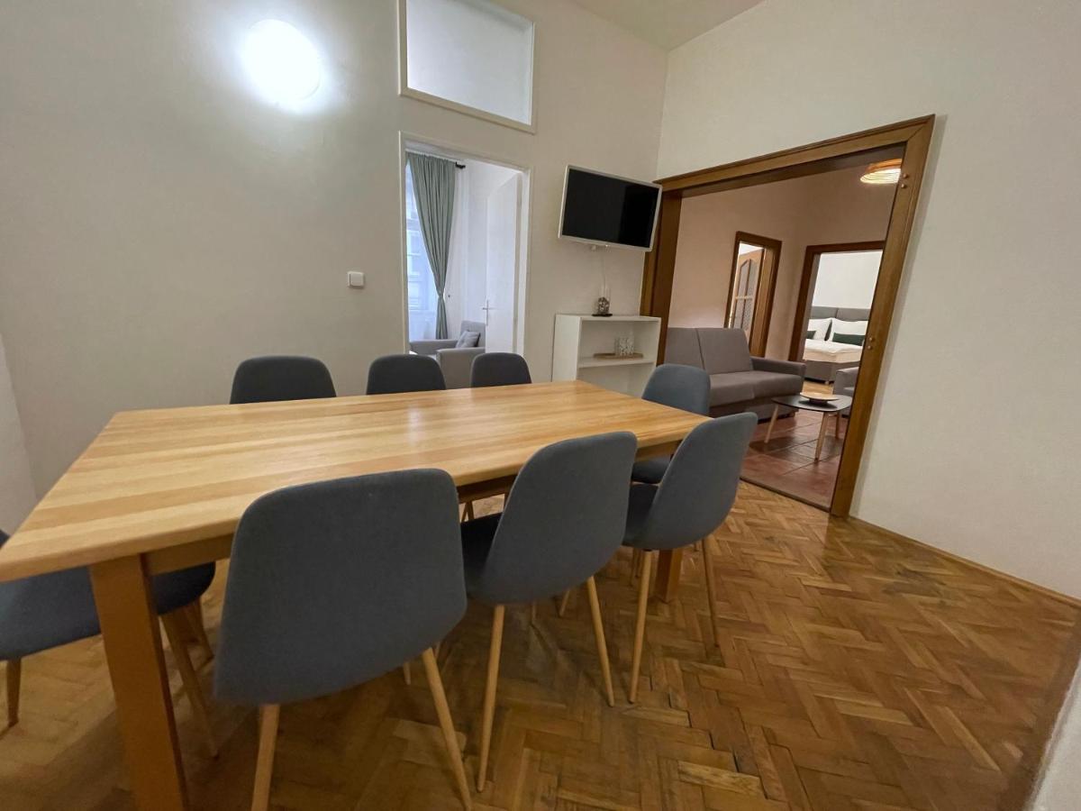 White Swan Boutique Apartments Prag Dış mekan fotoğraf