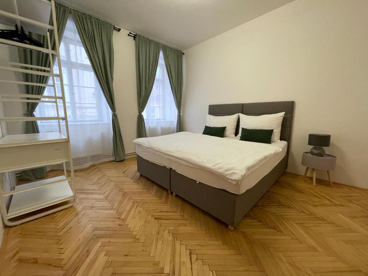 White Swan Boutique Apartments Prag Dış mekan fotoğraf
