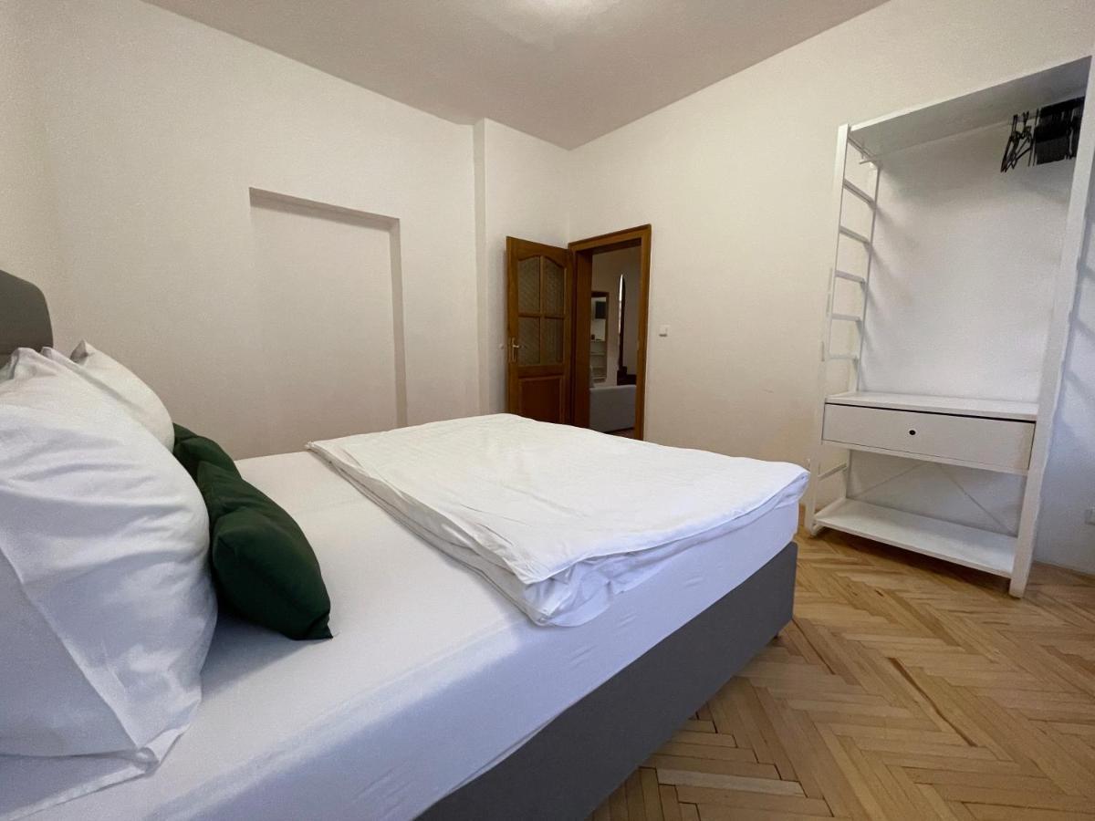 White Swan Boutique Apartments Prag Dış mekan fotoğraf